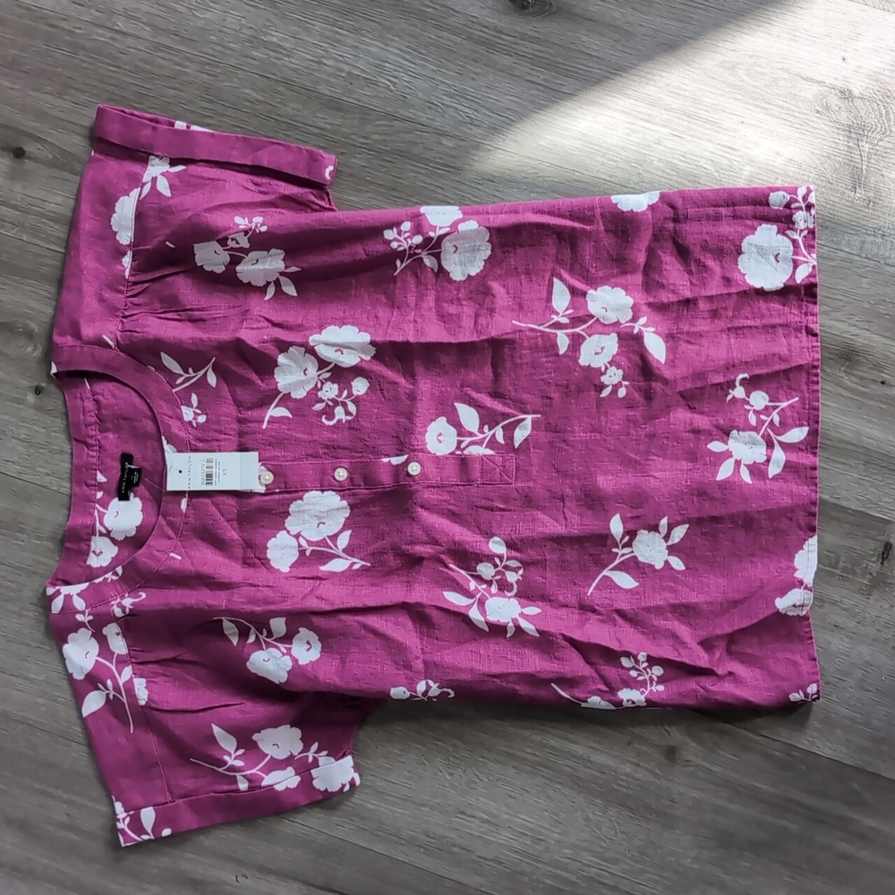 Ann Taylor Pink Floral Blouse and Black Pants Set - Picture 2 of 3